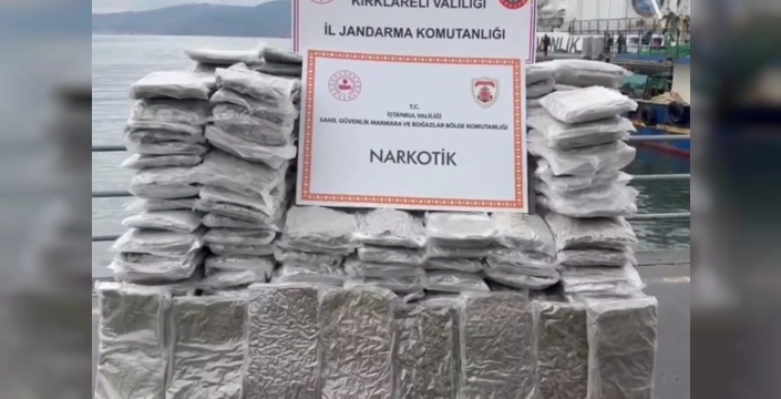 İstanbul açıklarında dev narkotik operasyonu: 200 kilogram skunk ele geçirildi