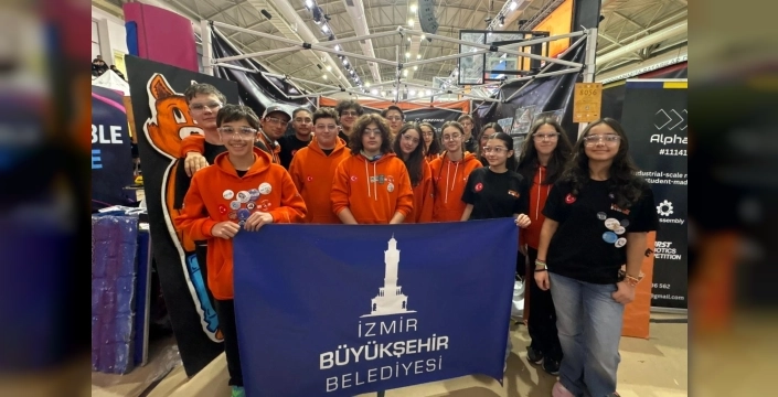 İzmirli Genç Mucitler Robotik Yarışmasında Uluslararası Ödülle Döndü