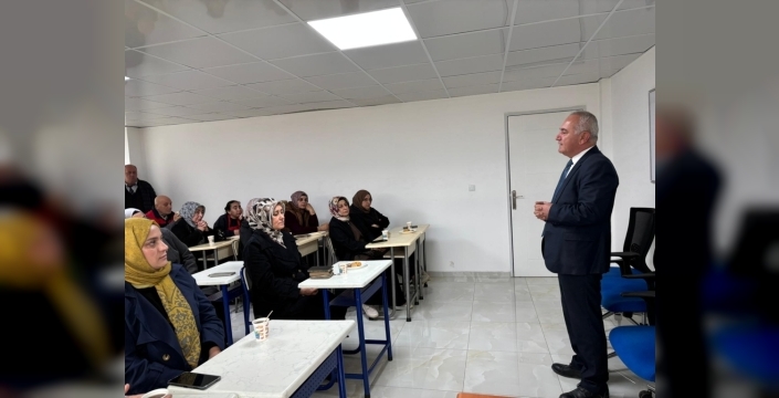 Kale'de kadın çiftçilere yönelik 'Kadının Güçlendirilmesi' semineri gerçekleştirildi
