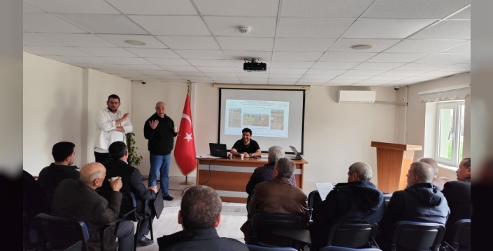Kale'de muhtarlara toprak analizi eğitimi verildi