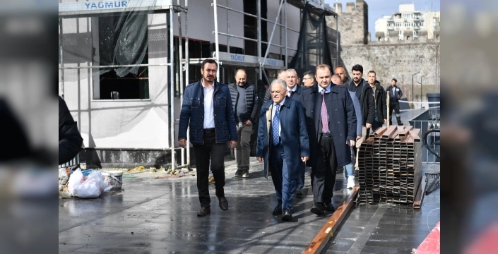 Kayseri Kalesi'nde Lezzet Rüzgarı Estiriyor: Tarihi Mekan Gastronomiye Açılıyor