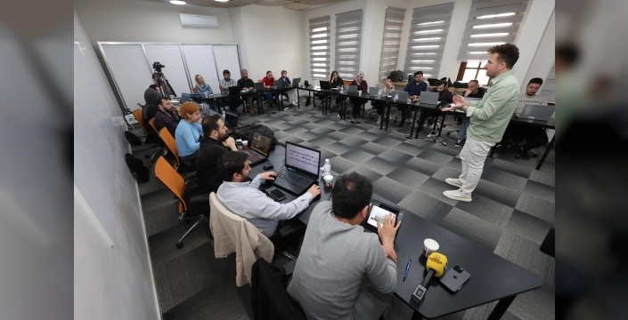 Konya Büyükşehir, personeline yapay zekâ eğitimi veriyor