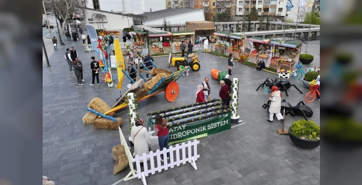 Konya Tarım Fuarı'nı renklendiren tarım temalı özel tasarım alanları ilgi odağı oldu