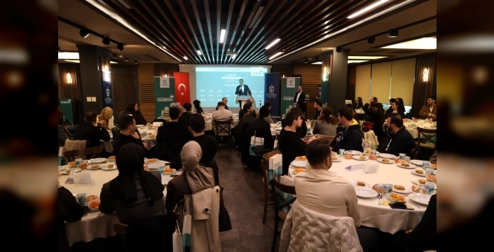 Kütüphane çalışanlarından moral dolu başlangıç: Ekip ruhu güçlendi