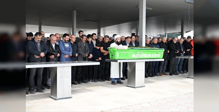 Malatya'da yürek burkan ölüm: Havuzda boğulma tehlikesi geçiren öğretmen kurtarılamadı