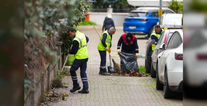 Maltepe'de 'Bahar Seferberliği' Başladı: Sokaklar Temizleniyor