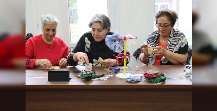 Maltepe'de geri dönüşüm atölyesi ile yaratıcılık zirveye çıktı