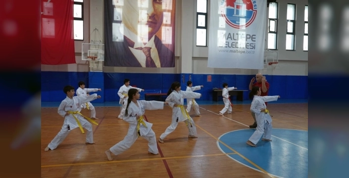 Maltepe'nin minik karatecileri başarıyla mezun oldu