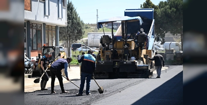 Manisa'da Ayakkabıcılar Sitesi'ne 2 bin ton sıcak asfalt serildi