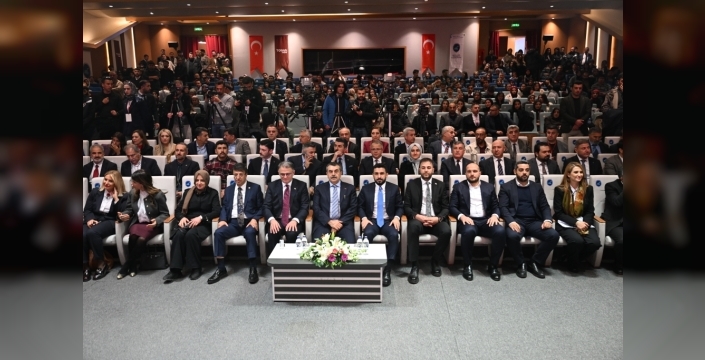 Milli Eğitim Bakanı Tekin, yapay zeka ve eğitimdeki yenilikleri anlattı