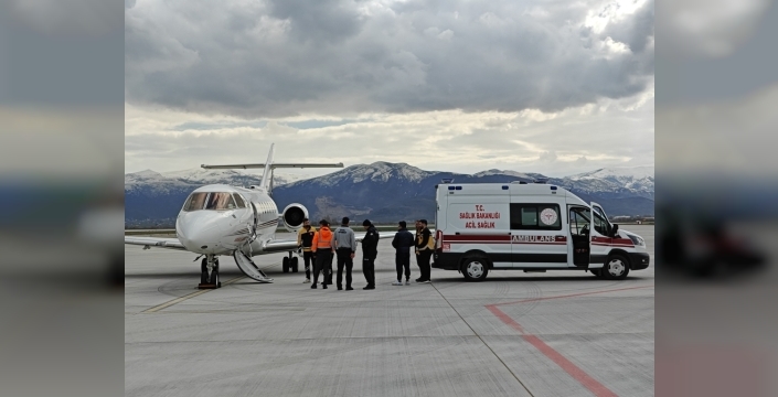 Muş'ta ambulans uçak, 2 günlük bebek için havalandı
