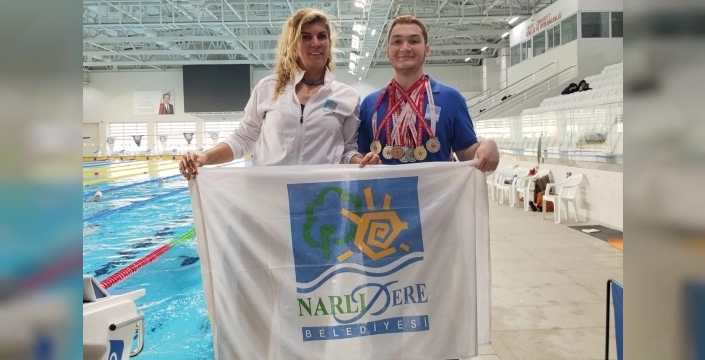 Narlıdere'nin Gururu Sarp Börekçi, İzmir Yüzme Şampiyonası'nda 8 Madalya Kazandı!