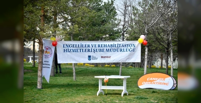 Otizmli çocuklardan farkındalık dolu oryantiring şöleni