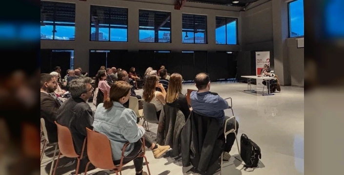 Pancar Deposu’nda Richard Hoggart’ın sosyolojisi masaya yatırıldı