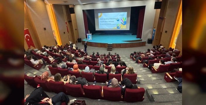Sakarya'da otizm farkındalığı için anlamlı panel düzenlendi