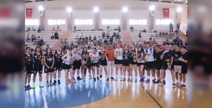 19 Mayıs coşkusu Denizli'de spor, sanat ve doğayla doruğa ulaştı