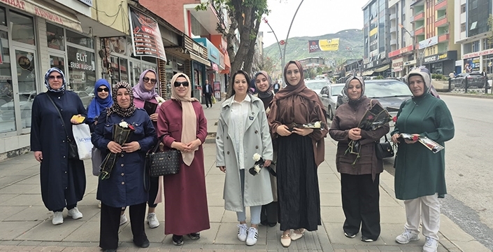 AK Parti Kadın Kollarından Anneler Günü Etkinliği