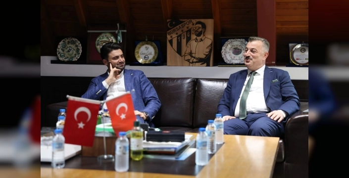 Anahtar Parti, Bursaspor'u şampiyonluk sonrası Özlüce'de kutladı