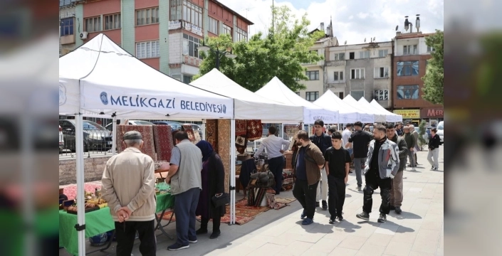 Antika meraklıları Melikgazi'de nostaljik bir yolculuğa çıktı