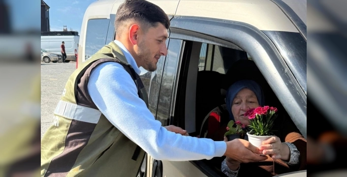 Bayram hüznü yerini huzura bıraktı: Kocaeli mezarlıklarında örnek hizmet