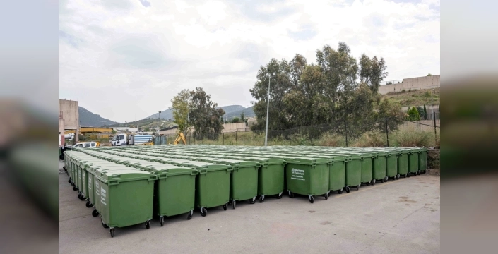 Bornova'da 325 yeni çöp konteyneri ile temizlik hizmetleri güçleniyor