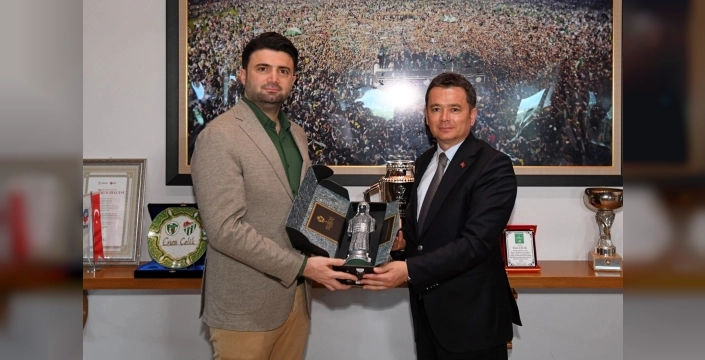 Bursaspor'a tebrik ziyareti: Başkan Aydın'dan başarı dilekleri