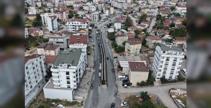 Çayırova Uğur Mumcu Caddesi'nde yenileme çalışmaları hız kazandı