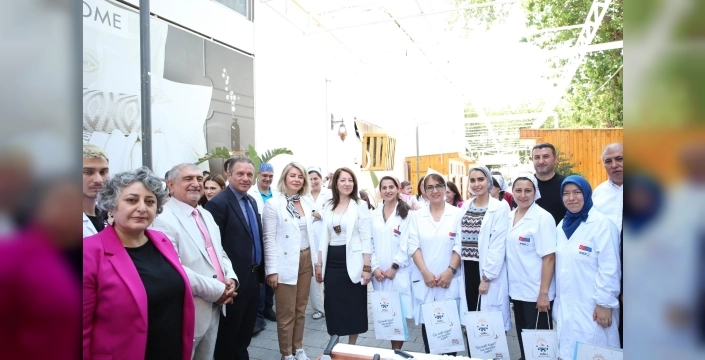 Çiğli'de pastacılık kursu 32 kişiye umut oldu: Mezun olanlar hemen işbaşı yaptı!