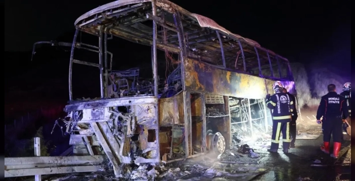 Denizli'de yolcu otobüsü alevlere teslim oldu: 8 can kaybı, 33 yaralı!