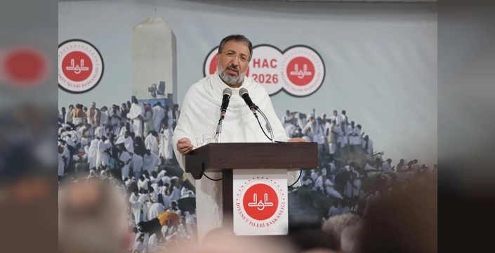 Diyanet İşleri Başkanı Arpaguş, Arafat'ta milyonlarca Müslüman için dua etti