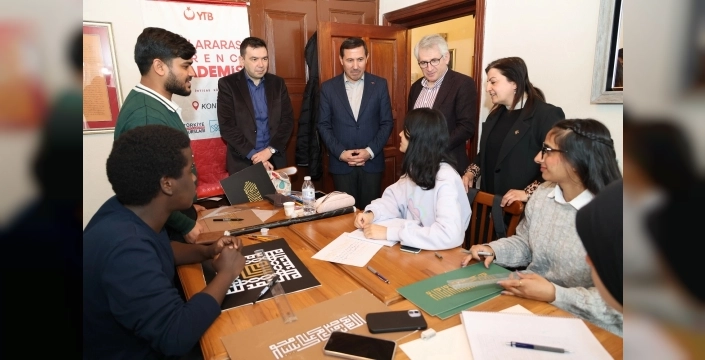 Dünya sanatçıları Konya'da buluştu: 48 ülkeden öğrenci geleneksel Türk sanatlarını öğreniyor