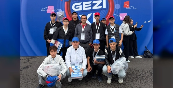Geleceğin mühendisleri TUSAŞ'ı keşfetti: Karasulu öğrencilerden dev buluşma