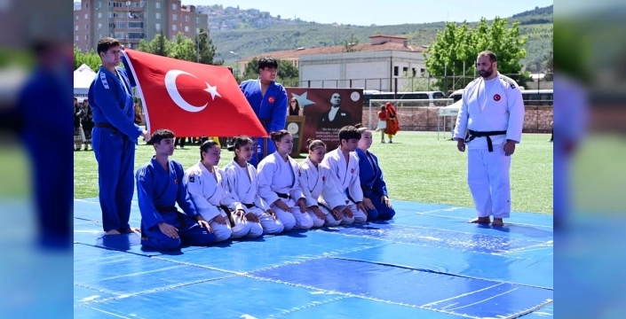 Gemlik'te 19 Mayıs coşkusu dorukta