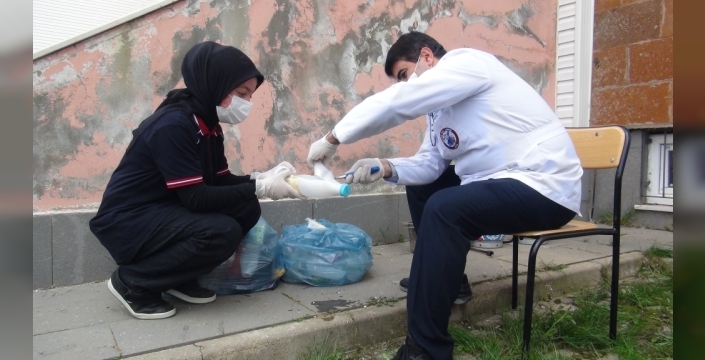 Genç mucitler plastik çöpleri parke taşına dönüştürdü: 'Ölümsüz taşlar' devrim yaratabilir