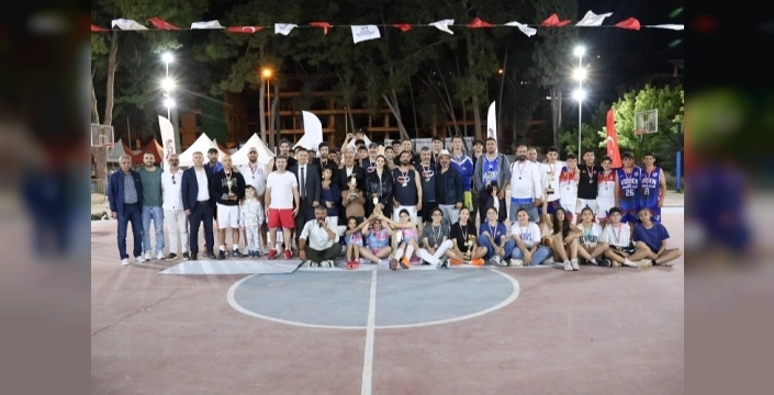 Hatay'da gençler için basketbol şöleni