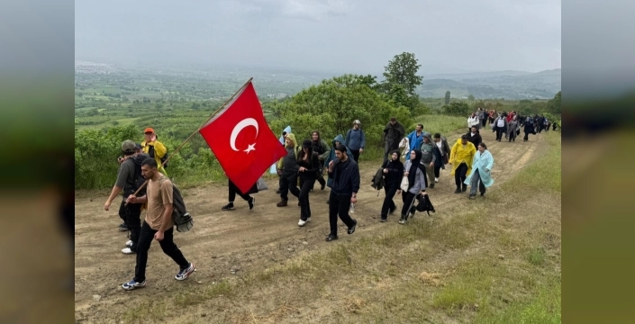 İnegöl'de doğa severler 19 Mayıs için buluştu