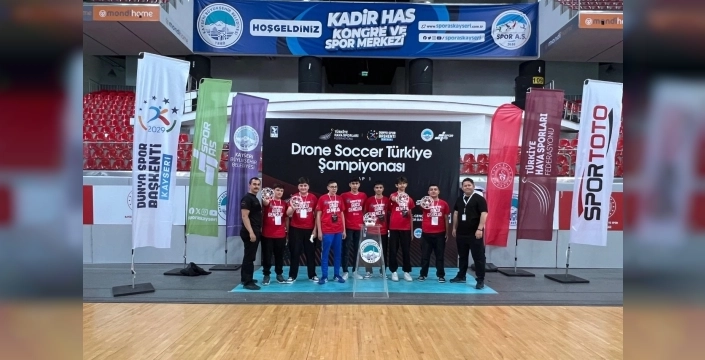 Kayseri'de dronlar havada kapıştı: Türkiye Şampiyonası'nın ilk etabı tamamlandı