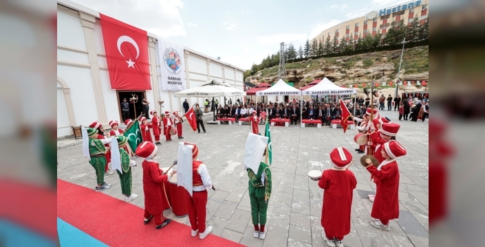 Malatya'da Hıdırellez coşkusu: Ateşten atladılar, dilek tuttular