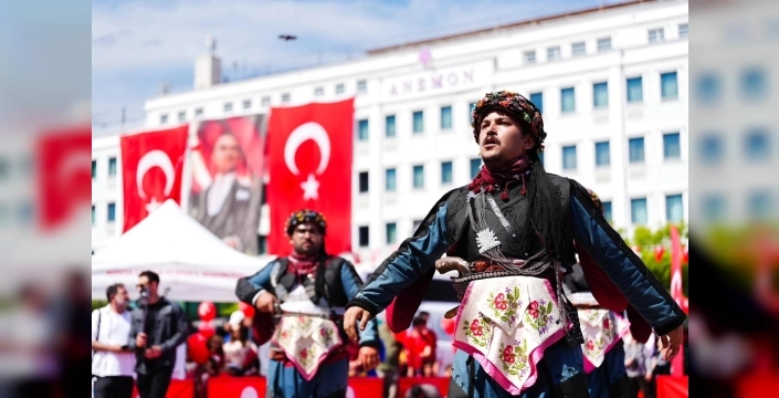 Manisa'da 19 Mayıs coşkusu doruğa ulaştı