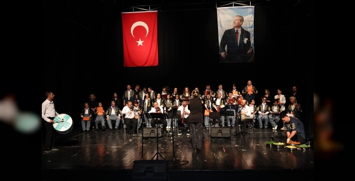 Nilüfer'de engelleri aşan yıl sonu gösterisi coşkuyla kutlandı