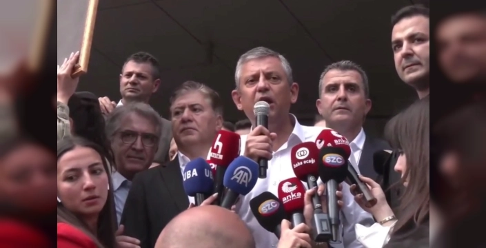 Özgür Özel'den sert çıkış: 'Geri gelmek üzere çıkıyorum!