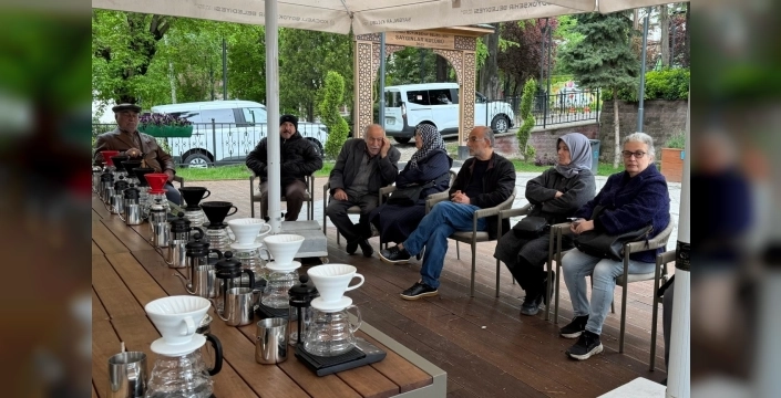 Saygınlar Kulübü'nde kuşaklar arası bağlar güçleniyor