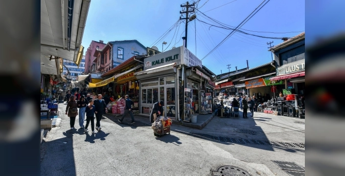 Ulus'un tarihi sokakları nefes alacak: Tenekeciler Caddesi'ne estetik dokunuş!