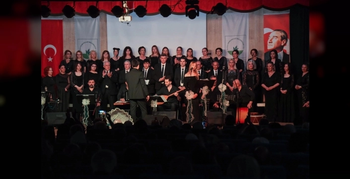 Anadolu'nun ruhu Osmangazi'de yankılandı: Anadolu İncisi Korosu'ndan büyüleyici konser