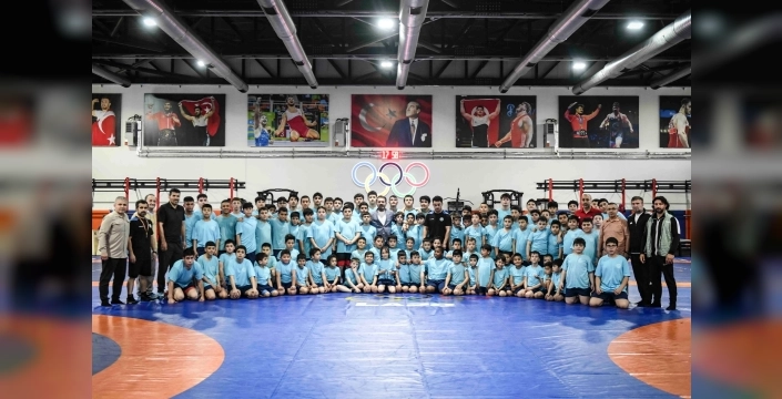 Ankara'da binlerce çocuk spora adım attı
