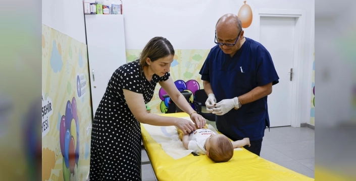 Antalya’da binlerce çocuğun yüzü güldü: Ücretsiz sünnet hizmeti rekor kırıyor