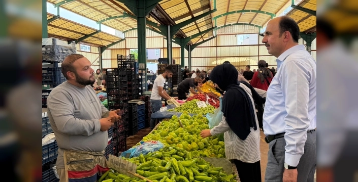 Başkan Altay esnafın nabzını tuttu: Gönül bağları güçleniyor