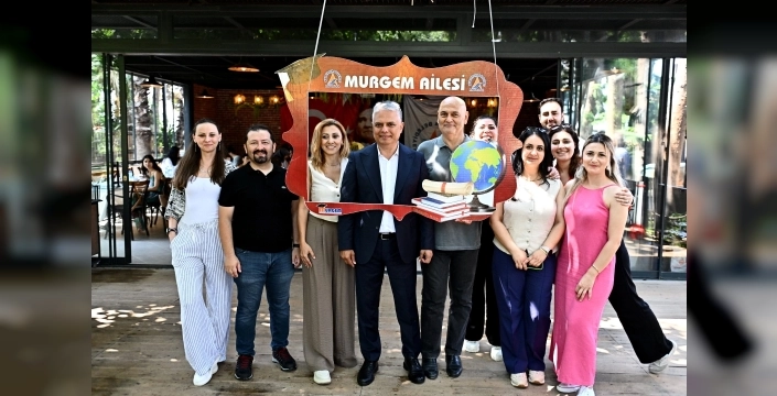 Başkan Uysal'danMURGEM mezunlarına çağrı: Bilgiye değil, analize odaklanın!