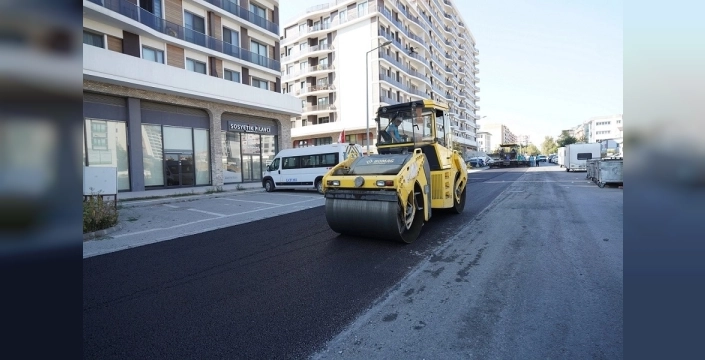 Beylikdüzü'nde yol bakım çalışmaları hız kesmeden devam ediyor