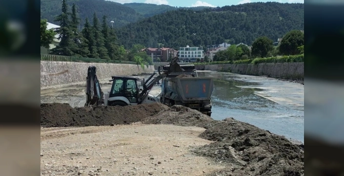 Bursa Nilüfer Çayı'nda temizlik çalışmaları başarıyla tamamlandı